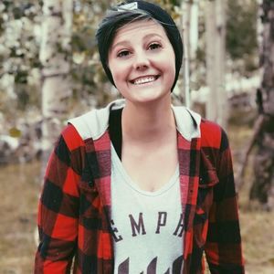 Meet your Posher, Kayla